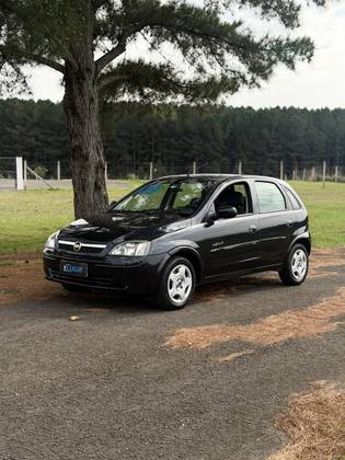 CHEVROLET CORSA 1.4 MPFI PREMIUM 8V FLEX 4P MANUAL CHEVROLET CORSA 1.4 MPFI PREMIUM 8V FLEX 4P MANUAL